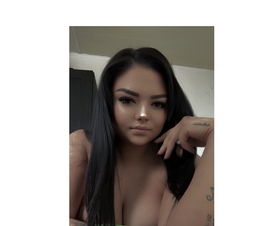 Escorts Lancashire Blackpool - Photos for English Sienna.