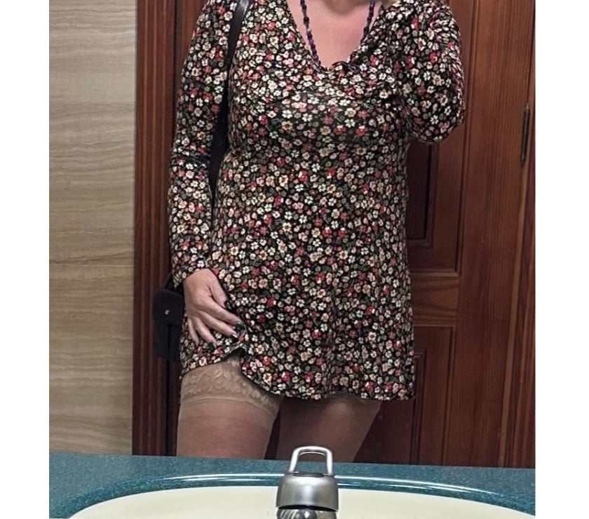 Photos for BEE Hairy amateur ENGLISH milf £10 deal