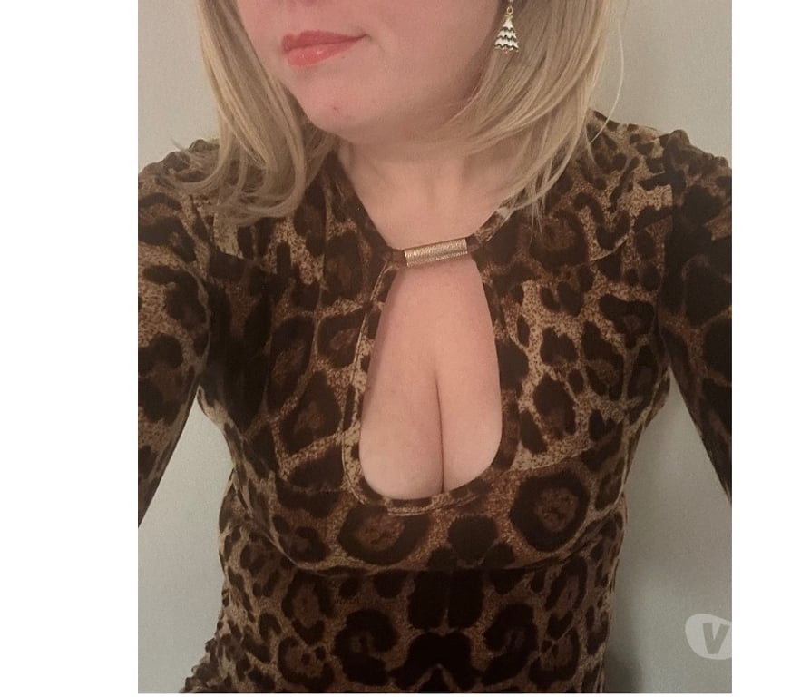 Adult Entertainment Merseyside Liverpool - Photos for Bee hairy ENGLISH milf £15 deal WhatsApp 07542899163