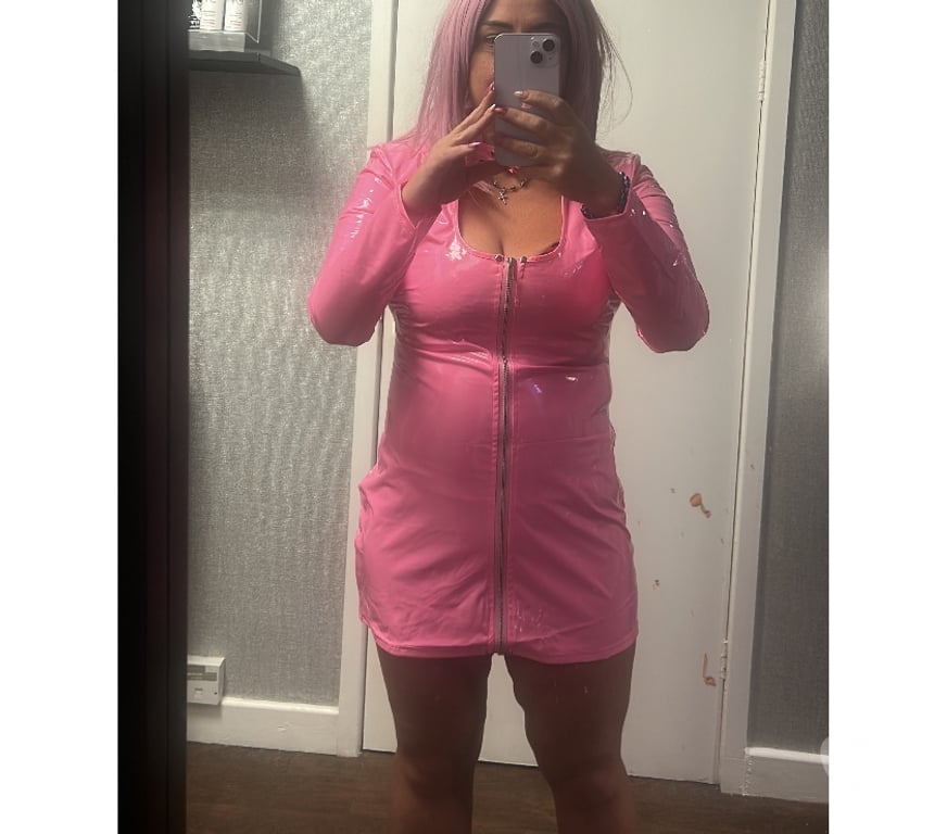 Adult Entertainment Greater Manchester Stockport - Photos for BEE Hairy amateur ENGLISH milf £10 deal