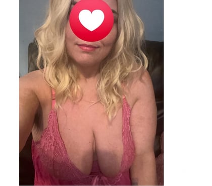 Photos for BEE Hairy amateur ENGLISH milf £10 deal