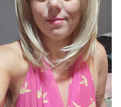 Photos for BEE Hairy amateur ENGLISH milf £10 deal 07542899163