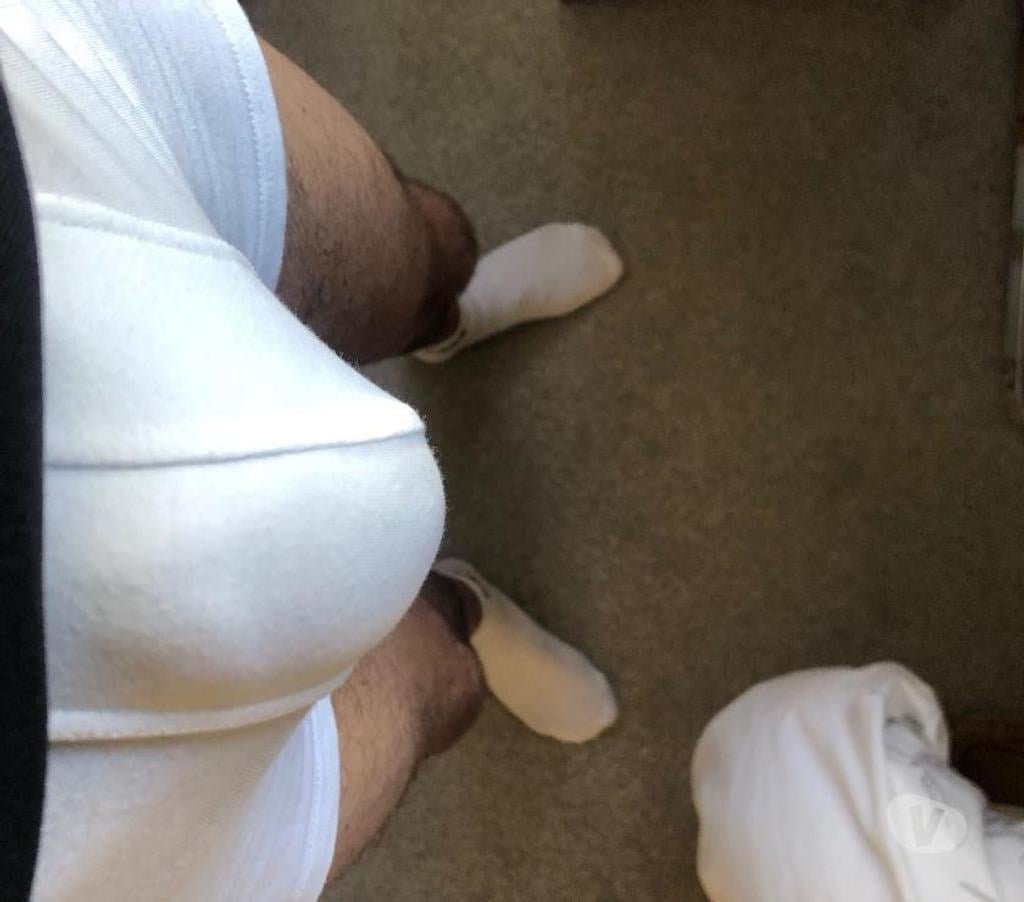 Gay massage South East London Croydon - Photos for Surrey Gay Top offering erotic massage with extras included