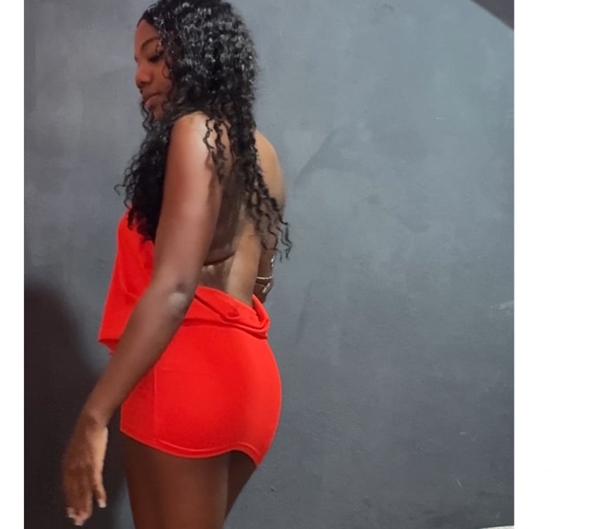 Escorts South West London Streatham - South West London - Photos for ONLY VIDEO CALL VIA WHATSAPP 🫦😮‍💨🥵❤️