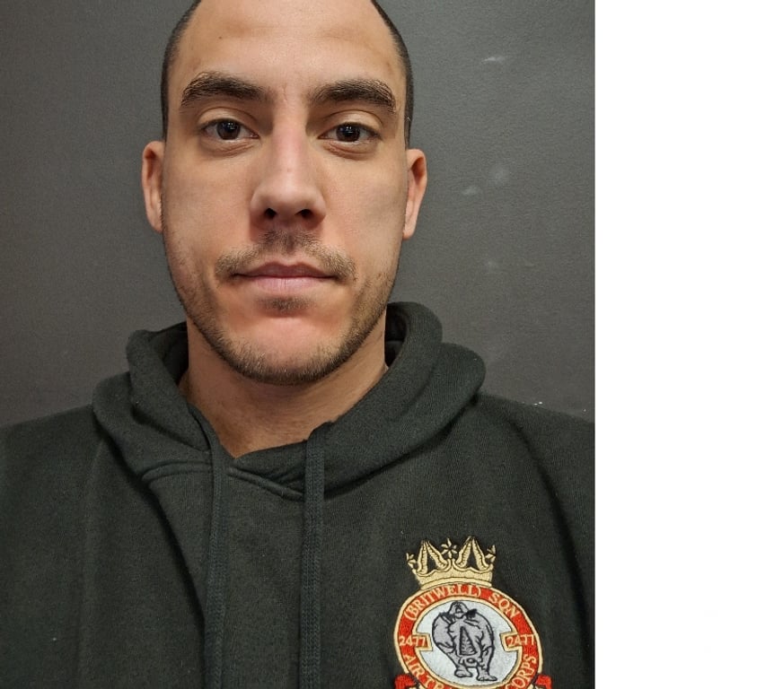 adult personals Hampshire Southampton - Photos for London lad moved South