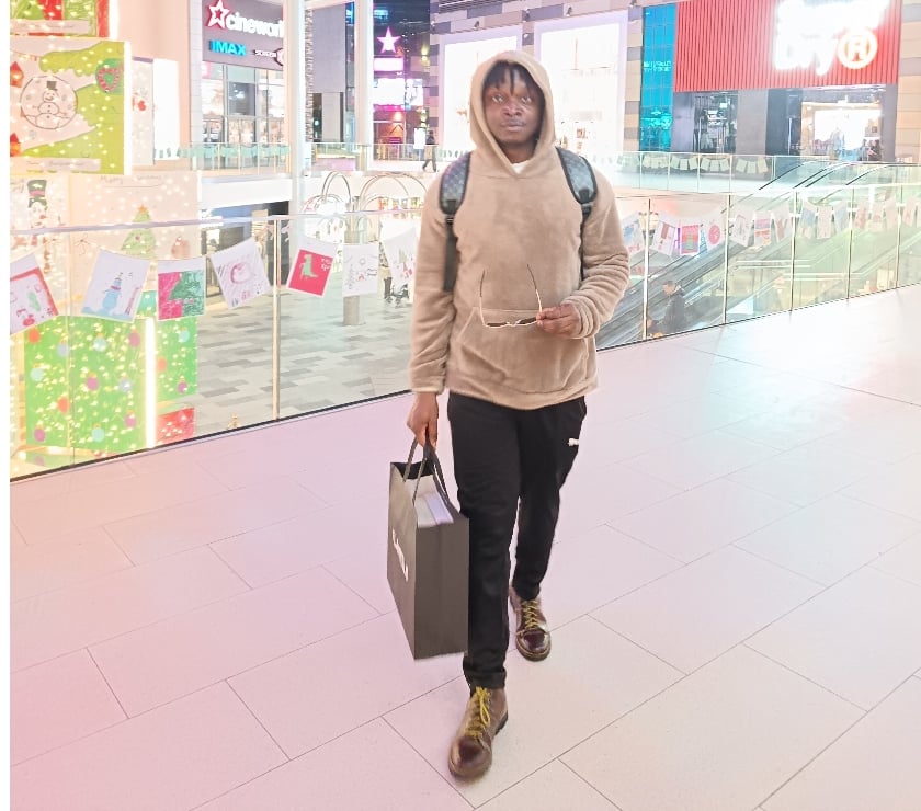 adult personals Hertfordshire Watford - Photos for Strong and energetic man creating bonds beyond friendship