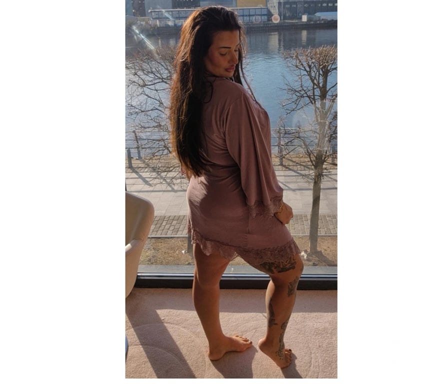 Escorts North Yorkshire Hornbeam Park - North Yorkshire - Photos for Curvy kinky Yorkshire girl