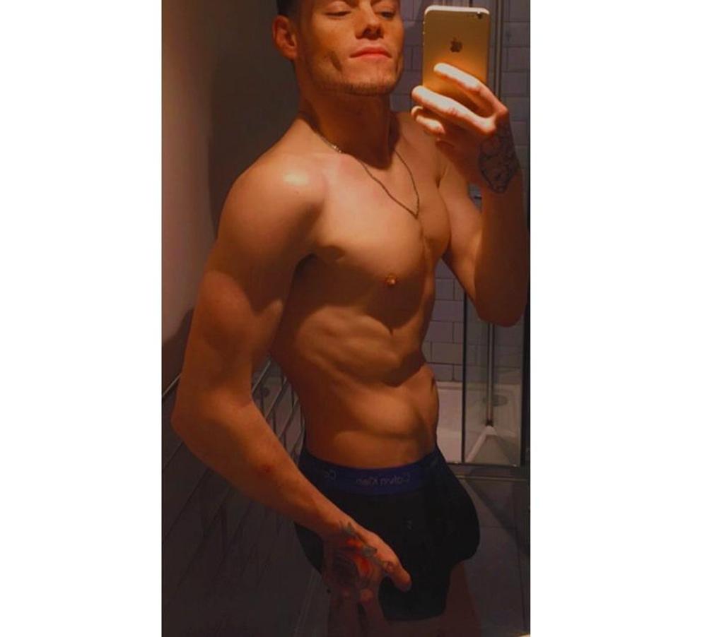 Gay massage West Midlands Wolverhampton - Photos for the only gay in the city