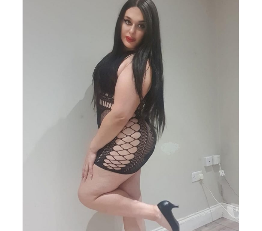 Trans Escorts North London Finsbury Park - North London - Photos for Transgender Laura BIG NATURAL BUBBLE BUTT SEXY CURVES