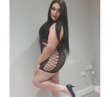 Trans Escorts Finsbury Park North London - Photos for Transgender Laura BIG NATURAL BUBBLE BUTT SEXY CURVES