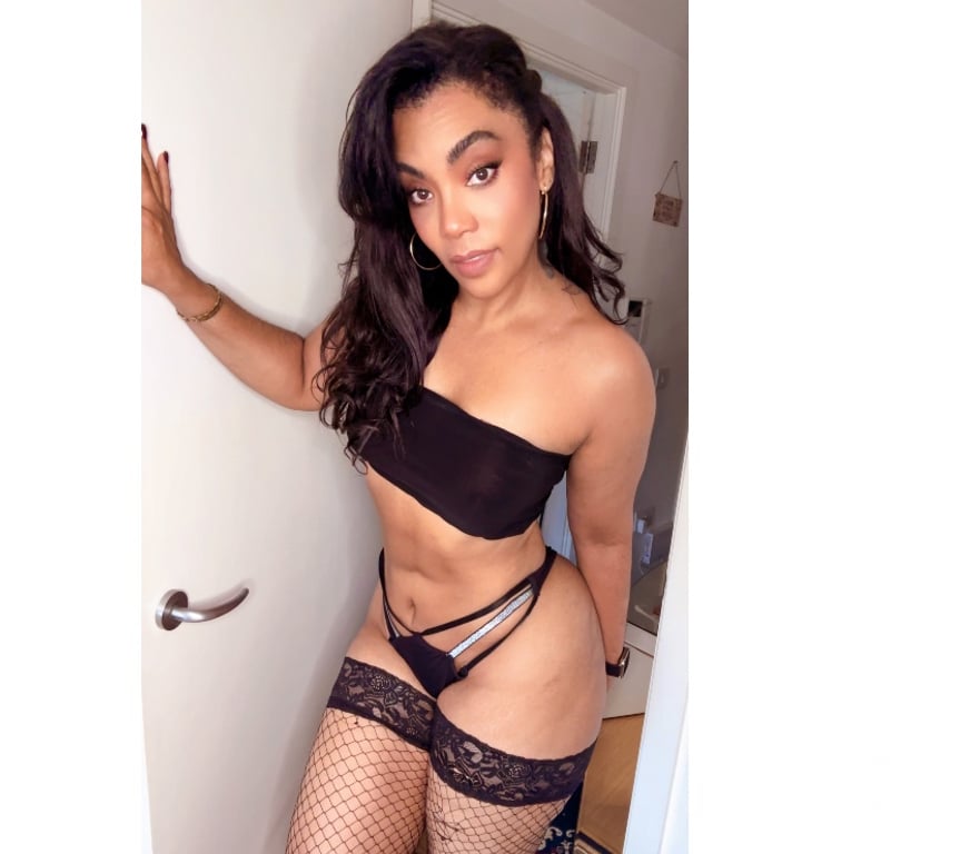 Escorts South East London Greenwich - South East London - Photos for 🔥The Best PARTY GIRL🔥 Luana 🍑100% real pic 🍑