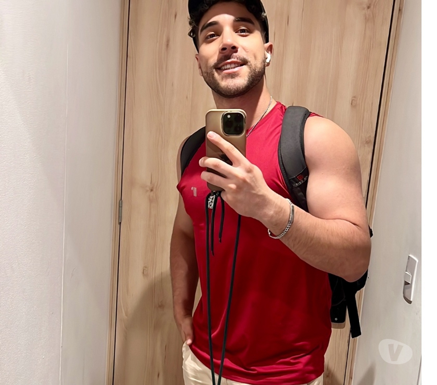  Gay massage West London Shepherd`s Bush Station - West London - Photos for GIORGIOs Masseur Back November 28th +447564230898
