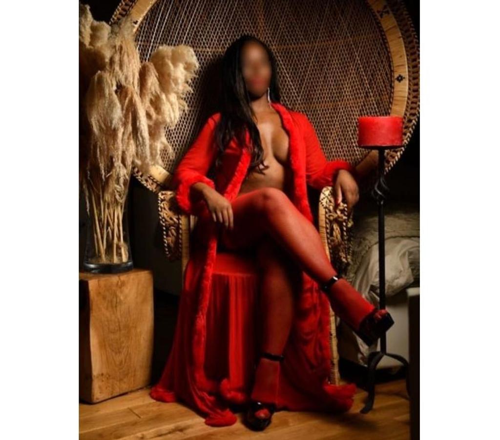 Escorts East London South Quay - East London - Photos for 🦊 PORTIA FOX 🔥 🔞 BUSTY EBONY PARTY GIRL 🦊