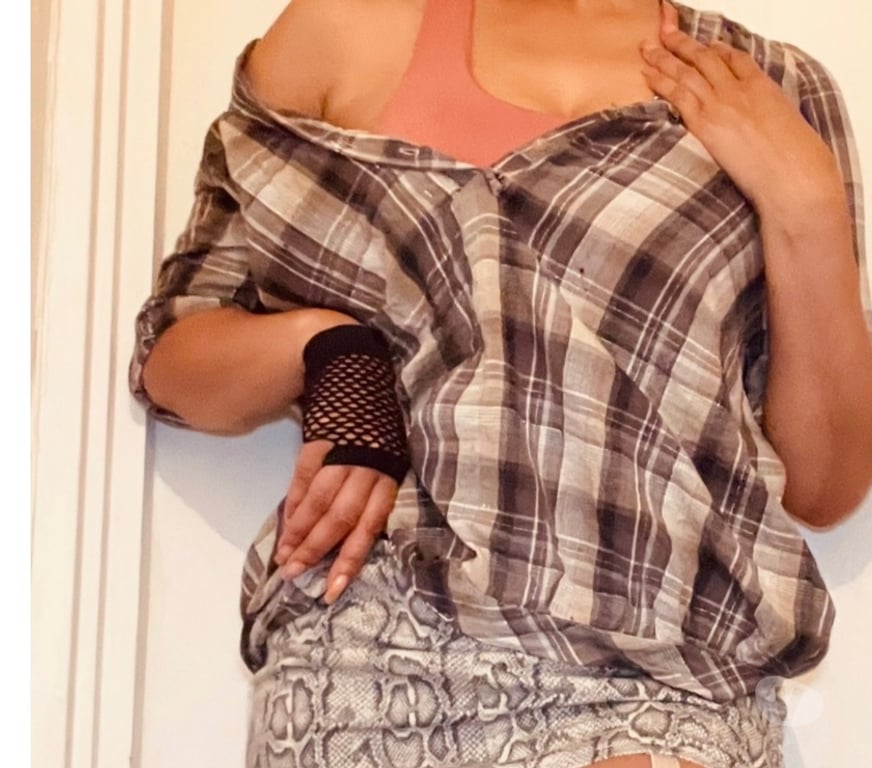 Adult Entertainment North London Pentonville - North London - Photos for **Cross Dressers** 🔥for Video-Call 📞phone-chat ❣️