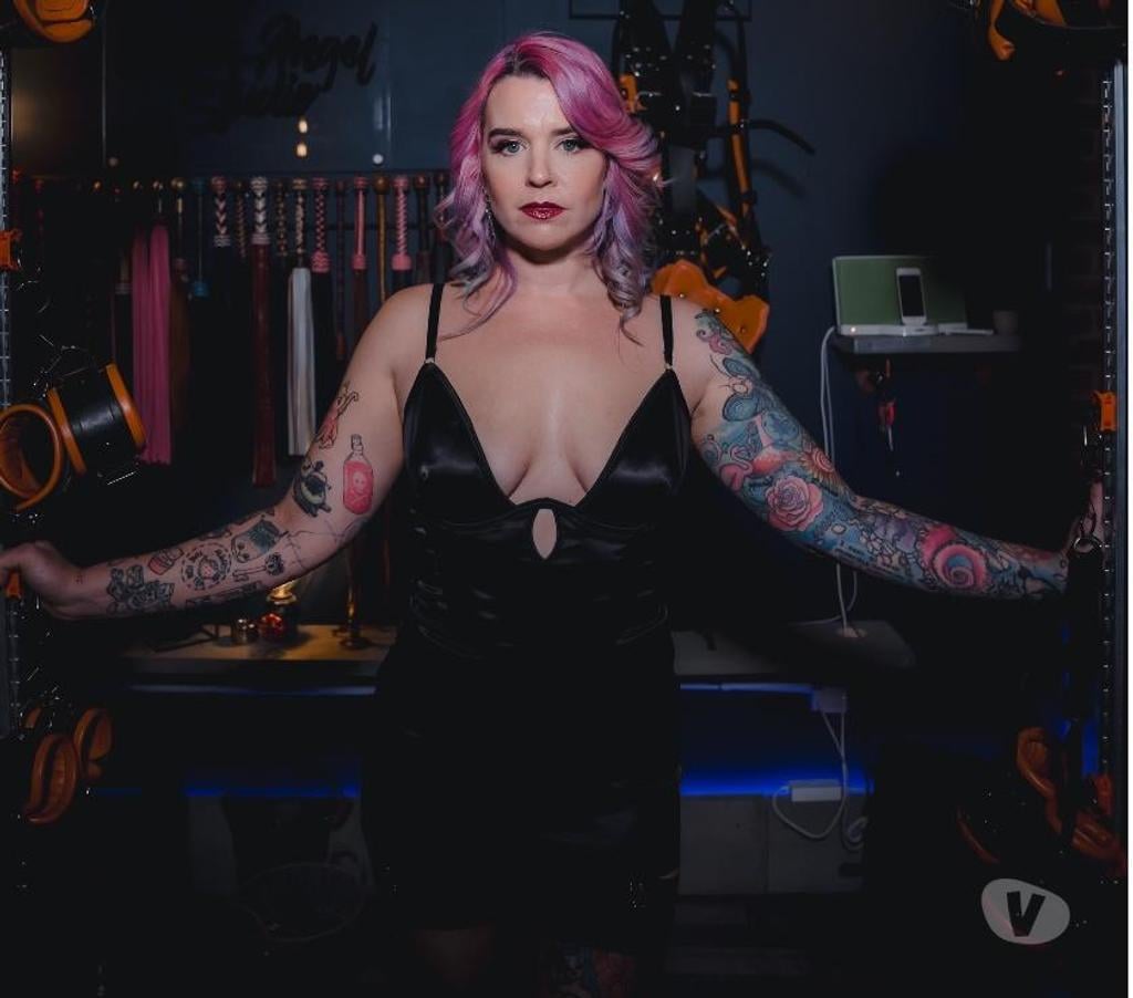 Escorts Buckinghamshire Milton Keynes - Photos for Sensual and Vivacious - Dominatrix
