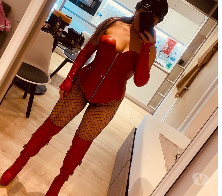 Escorts Hampshire Rushmoor - Photos for Mistress Meduza 4 day hereBDSM PVC Latex Feet Ws