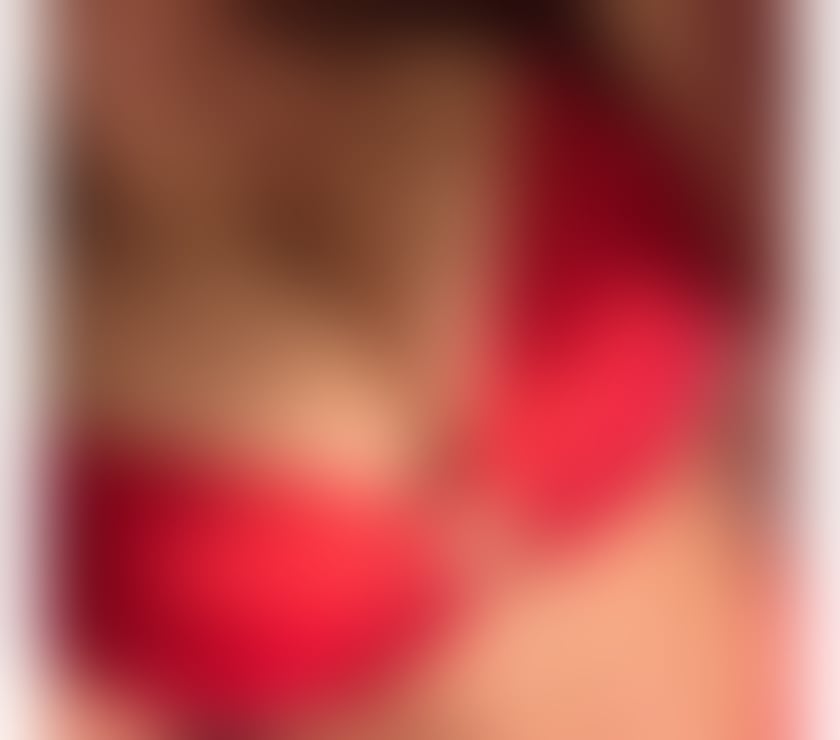 Escorts Essex Basildon - Photos for Busty, Petite & Mischievous