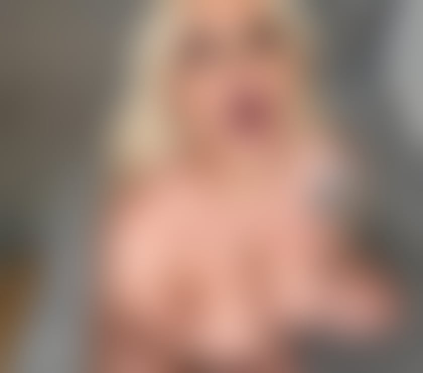 Escort The Broadway Bradford - Photos for Maya 🍑Quin of bj party girl