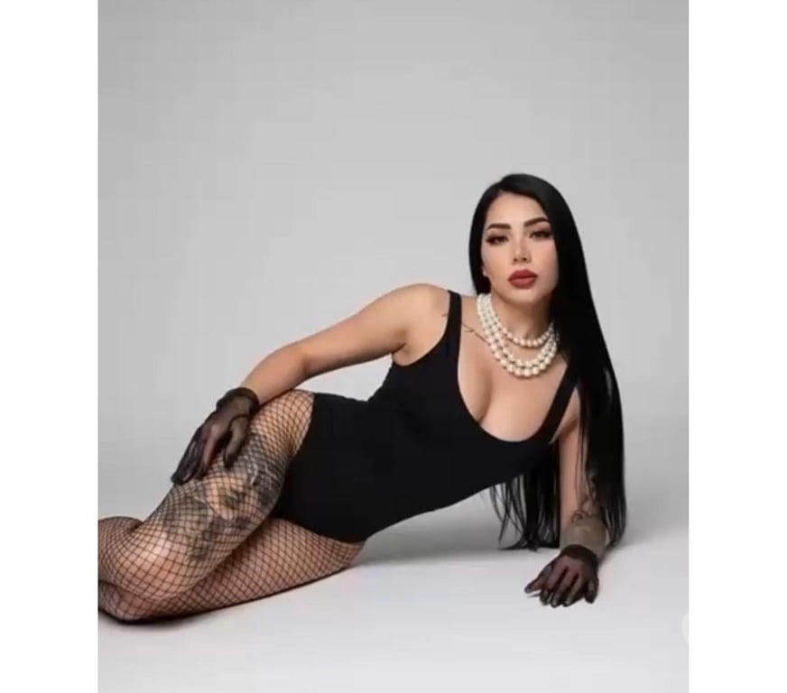 Escorts East London Havering - Photos for Stunning Tattooed Beauty in Romford 💋