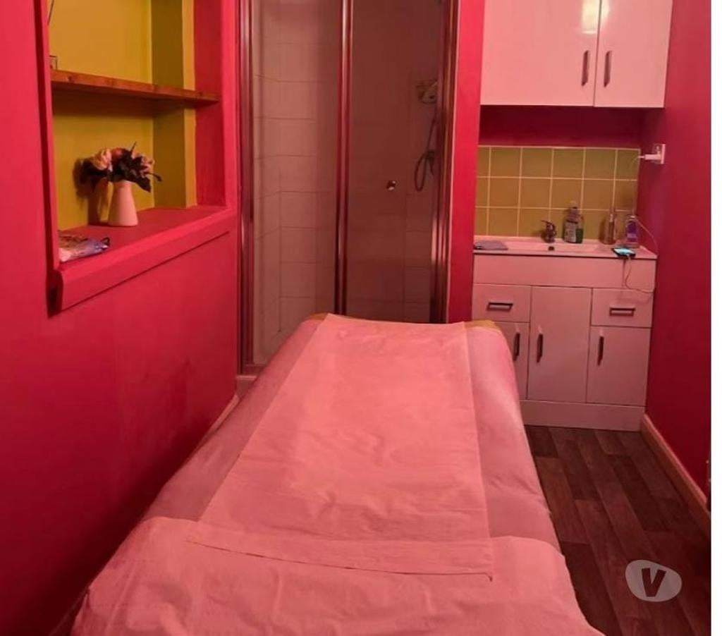 Full body massage Surrey Reigate and Banstead - Photos for Lisa Relaxing Garden - Relaxing Massage and Chinese Therapy