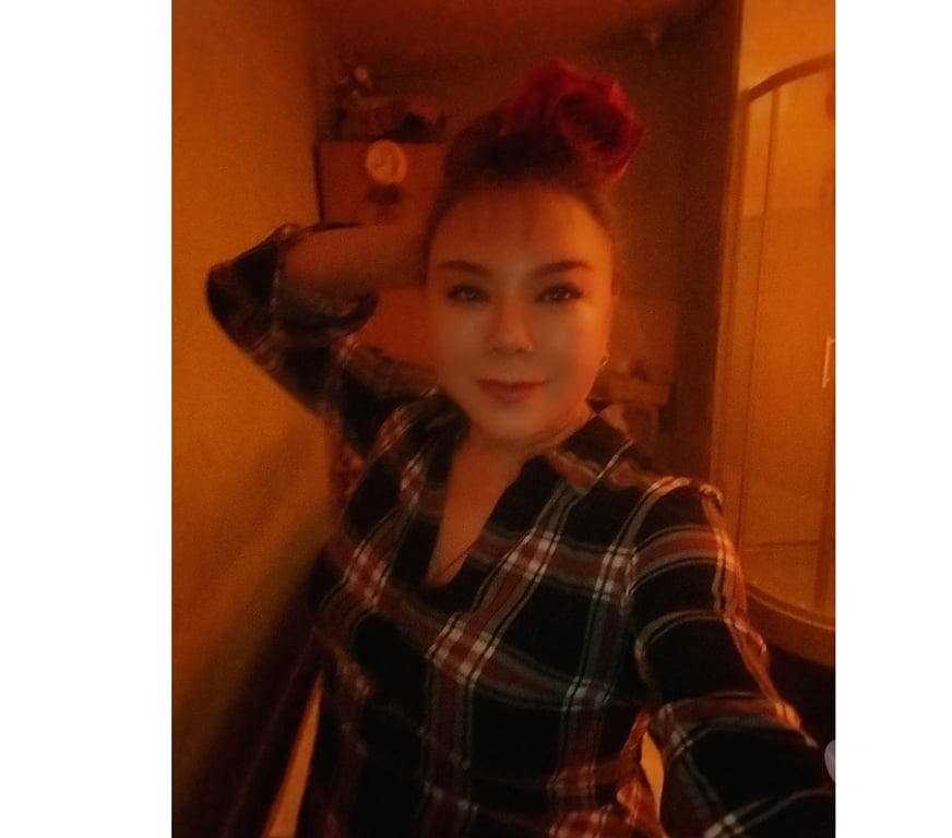 Escorts Merseyside Liverpool - Photos for Happy massage 0770 744 5222 Liverpool