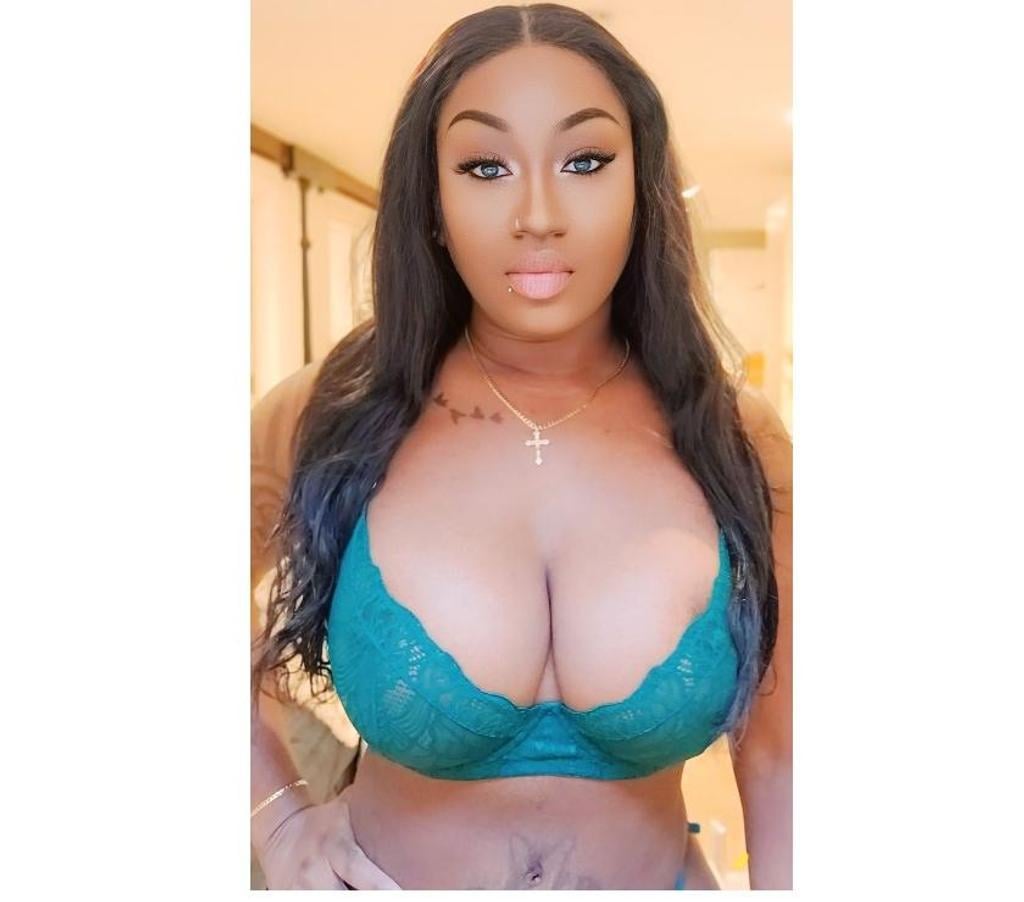 Escorts Staffordshire East Staffordshire - Photos for Ready for a memorable time!?