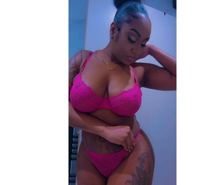 Escort Burton-on-Trent East Staffordshire - Photos for Ready for a memorable time!?