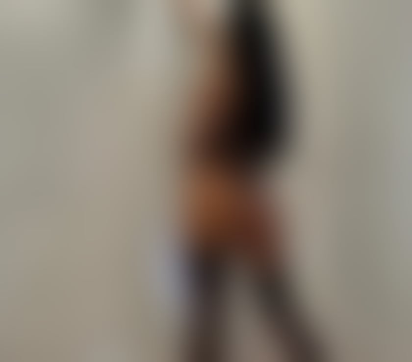  Escorts Watford High Street Station Watford - Photos for New in town🔞full service Izabella now💯party girl