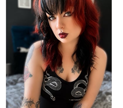 Photos for 💦💦 Queen 🖤BRITISH Redhead Goth🖤 07849682033