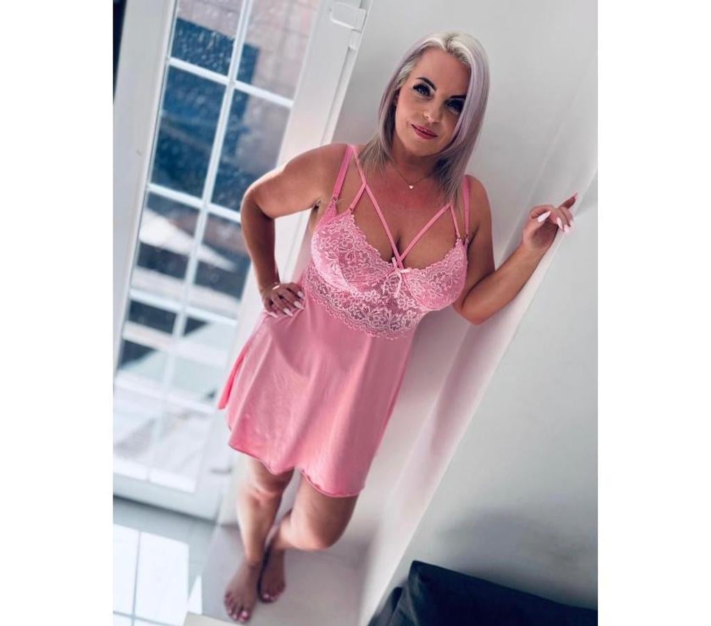 Escorts Reading Reading Town Centre - Reading - Photos for đź’—Luna is here again for short term!đź’—
