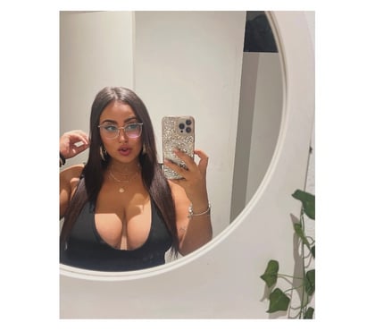 Escorts Ascot Windsor and Maidenhead - Photos for Amanda is back in East London for a few days