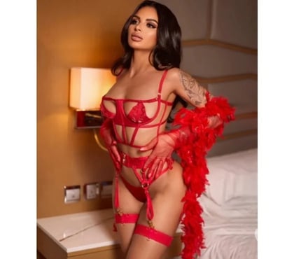 Escort Middlegreen Buckinghamshire - Photos for Your Dream Companion 🌹 London’s Best VIP 🌟