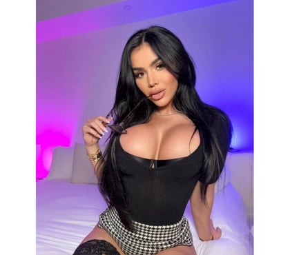 Escort Mill Hill North West London - Photos for Your Dream Companion 🌹 London’s Best VIP 🌟