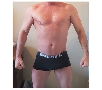 Photos for Top xxl hung earls court