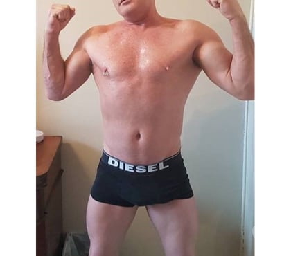 Photos for Top xxl hung earls court