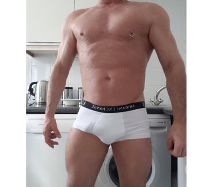 Photos for XXL TOP vers MAN Earls Court