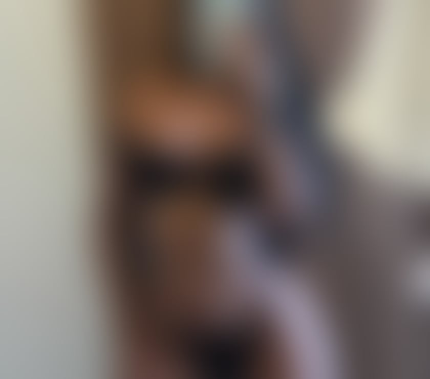 Escort Camberley Surrey Heath - Photos for Hot girl 👅call me 🤙 available for outcall