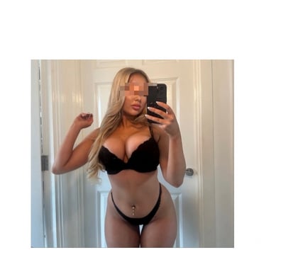 Escorts and Massages Dewsbury Kirklees - Photos for Victoria new girl