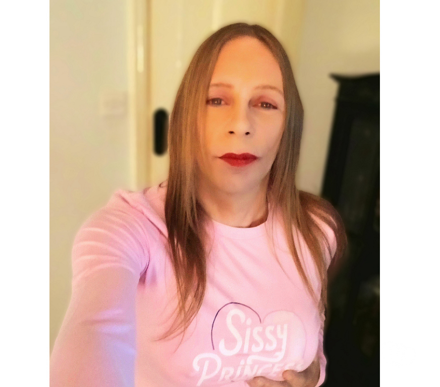 Trans Escorts Staffordshire Stoke-on-Trent - Photos for crossdresser katie