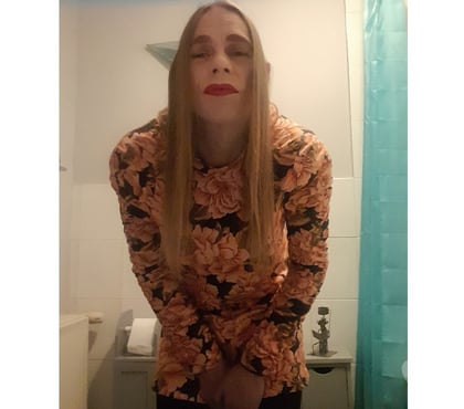 Trans Escorts Longton Stoke-on-Trent - Photos for crossdresser katie