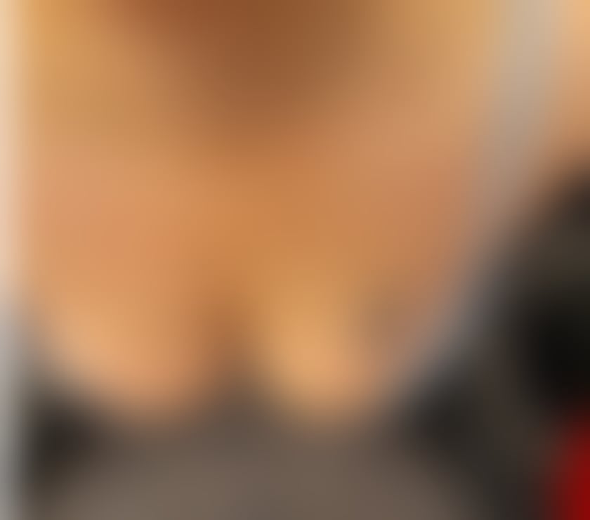 Escorts West Yorkshire Leeds - Photos for Busty Mature Lady for Mature Gents 07836759609