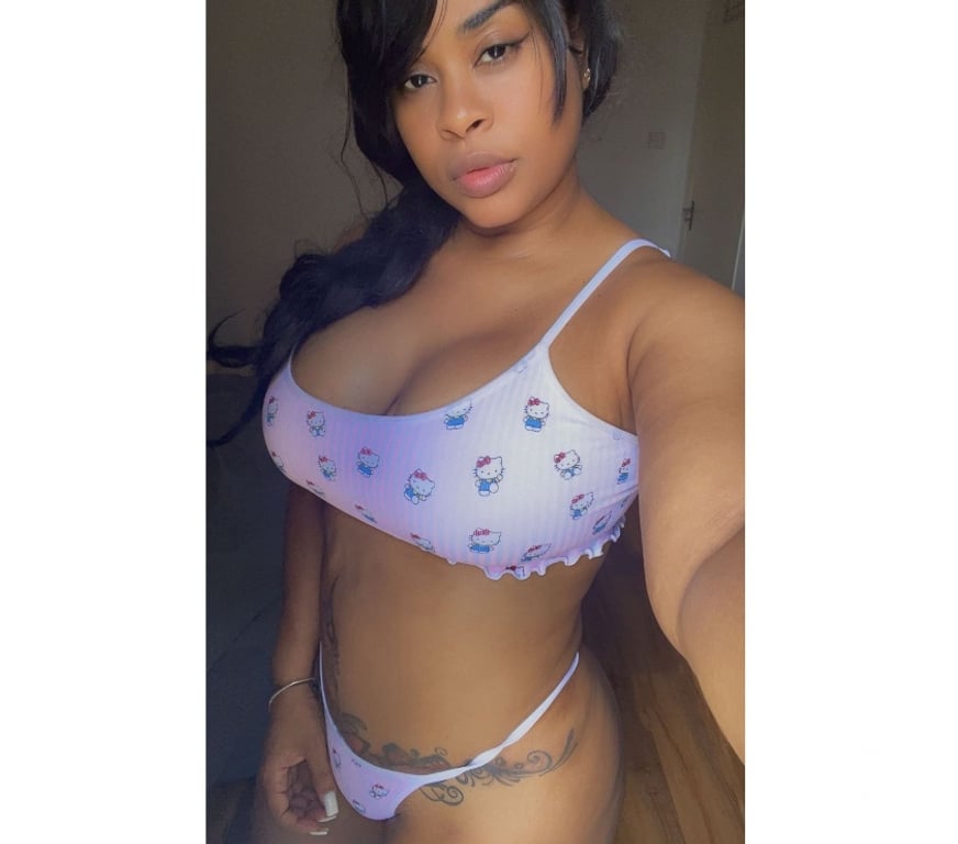 Escorts East London Manor Park - East London - Photos for CARLA BIG ASS💕 BEST PARTY GIRLS😍REAL LATINAS