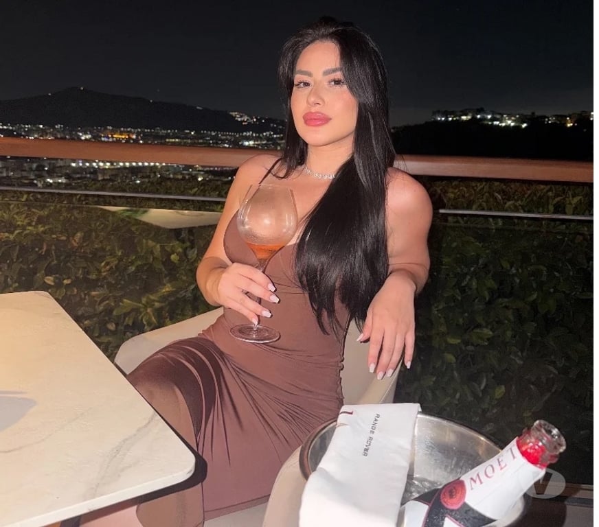 Escorts West London Hounslow - Photos for 😘curvy body❣️full party❤️