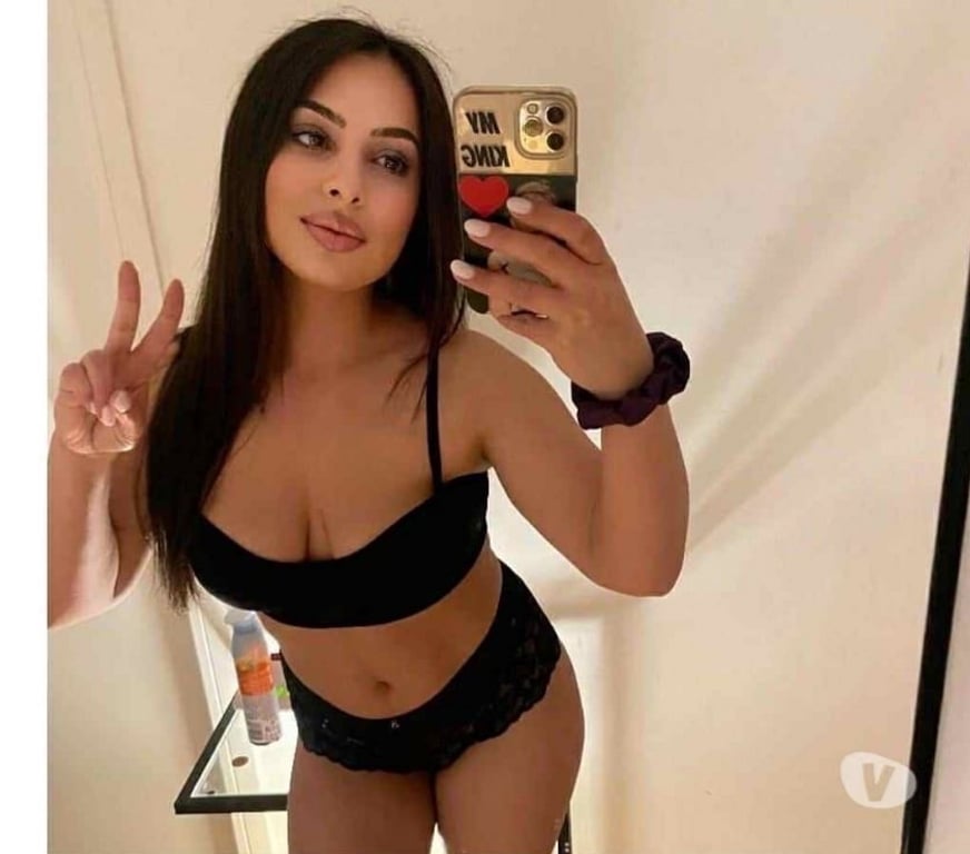 Escorts West London Hounslow - Photos for 😘curvy body❣️full party❤️