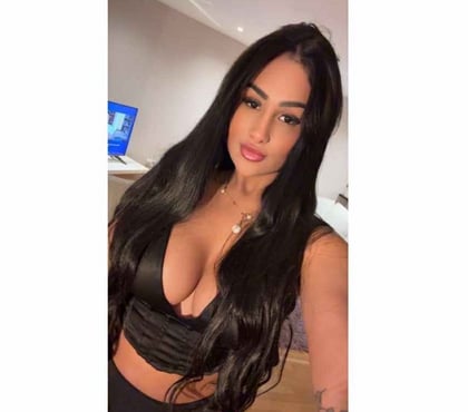 Escorts and Massages Hounslow Town Centre Hounslow - Photos for 😘curvy body❣️full party❤️