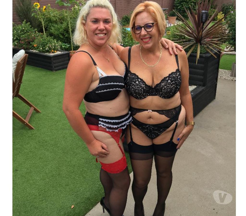 Escorts Nottinghamshire Mansfield - Photos for 20th to 26th March ONLY - Curvy Claire & Barby Escorts