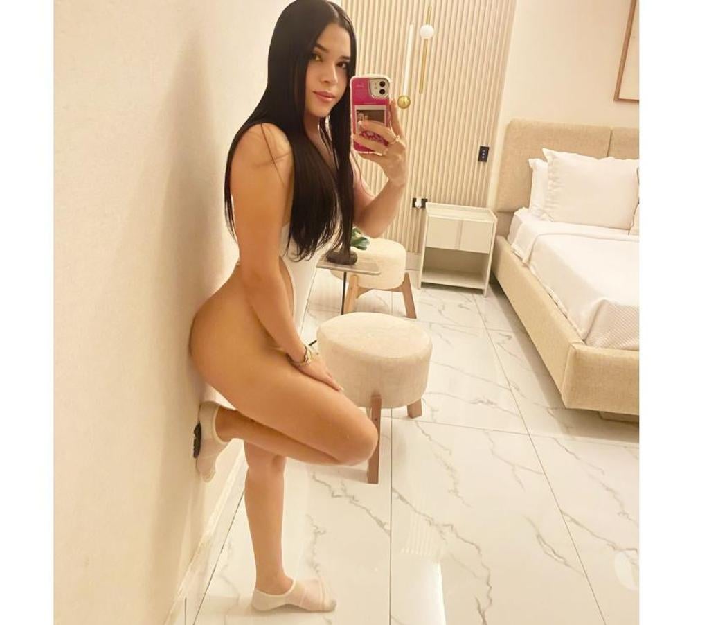 Escorts Buckinghamshire High Wycombe - Buckinghamshire - Photos for asian girl available now with good prices per hour