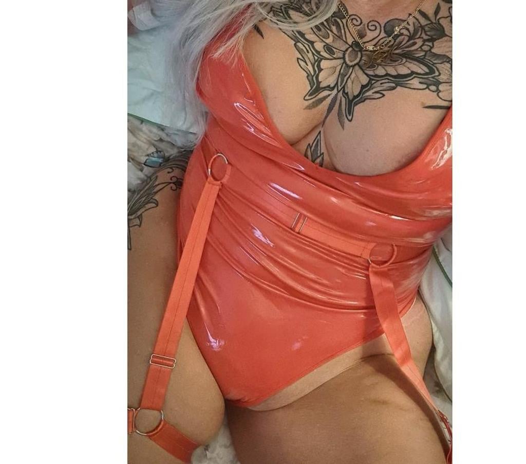 Escorts Leicestershire North West Leicestershire - Photos for OUTCALL ONLY! Supersexy stunning super milf 56 😍😜🖤