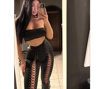 Escort Exeter City Centre Exeter - Photos for I'm new in town Ella