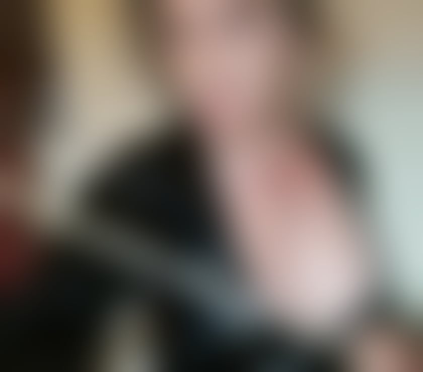 Trans Escorts Hampshire Portsmouth - Photos for Maturetsceline ,Busty mature ENGLISH Hung Trans